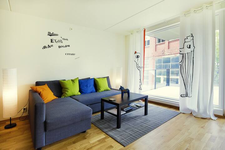 Lovely 3-rooms apartment, huge terrace, central gallery image 2