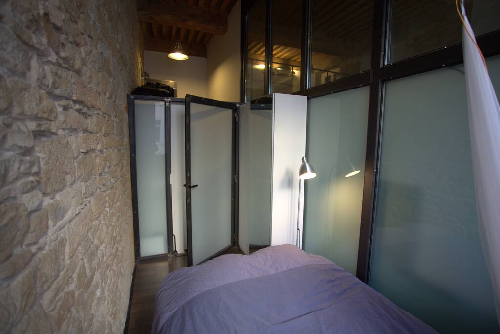 Votre nid douillet : un lit 2 places