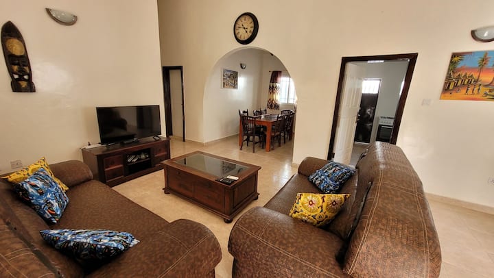 Schönes Haus Mit Pool - Gambia