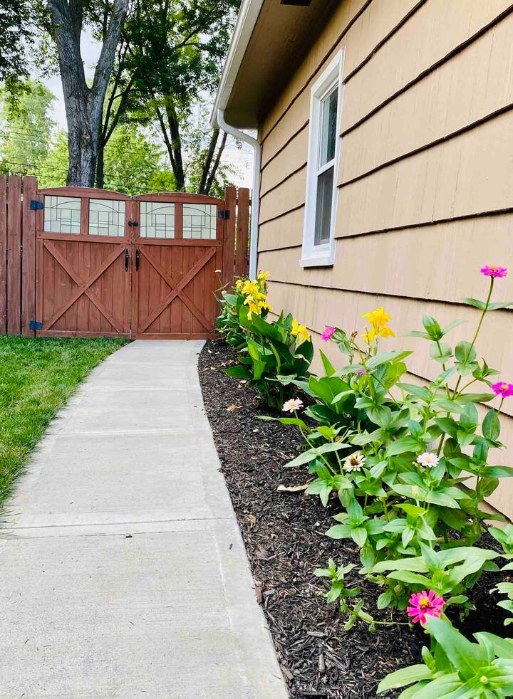 Top 13 Airbnb Vacation Rentals In And Around Grandview, Missouri