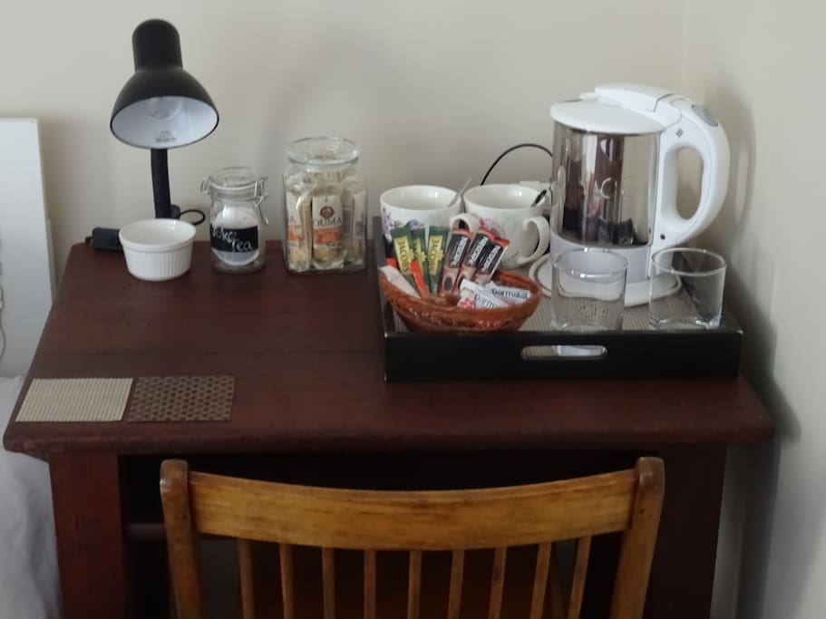 Coffee/Tea / Workstation