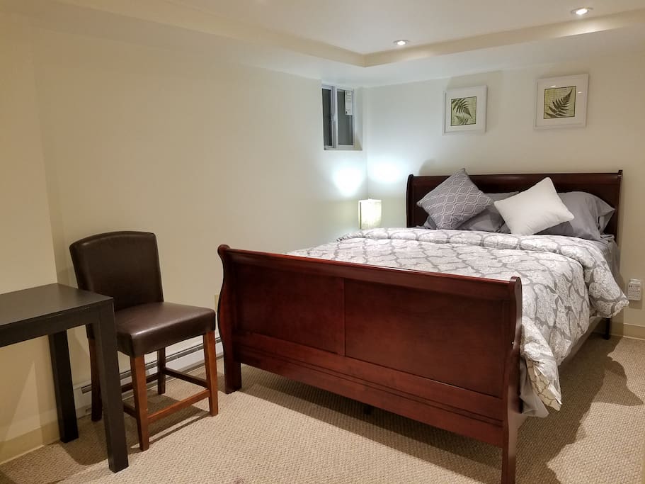 1st Bedroom - Queen Bed room with study table
