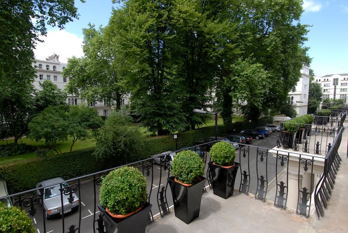 London House managed Airbnb listing 1
