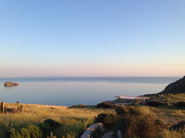 Glaronissi Residence 180° sea view – Serifians