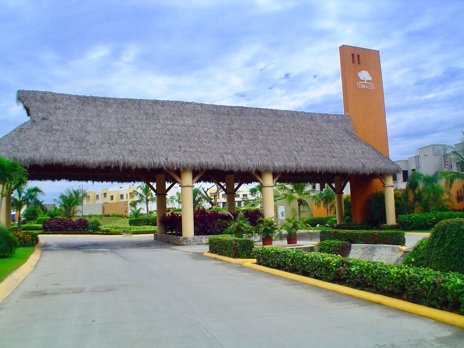 Neighbor entrance