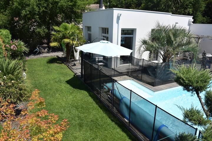 Maison Contemporaine gallery image 2