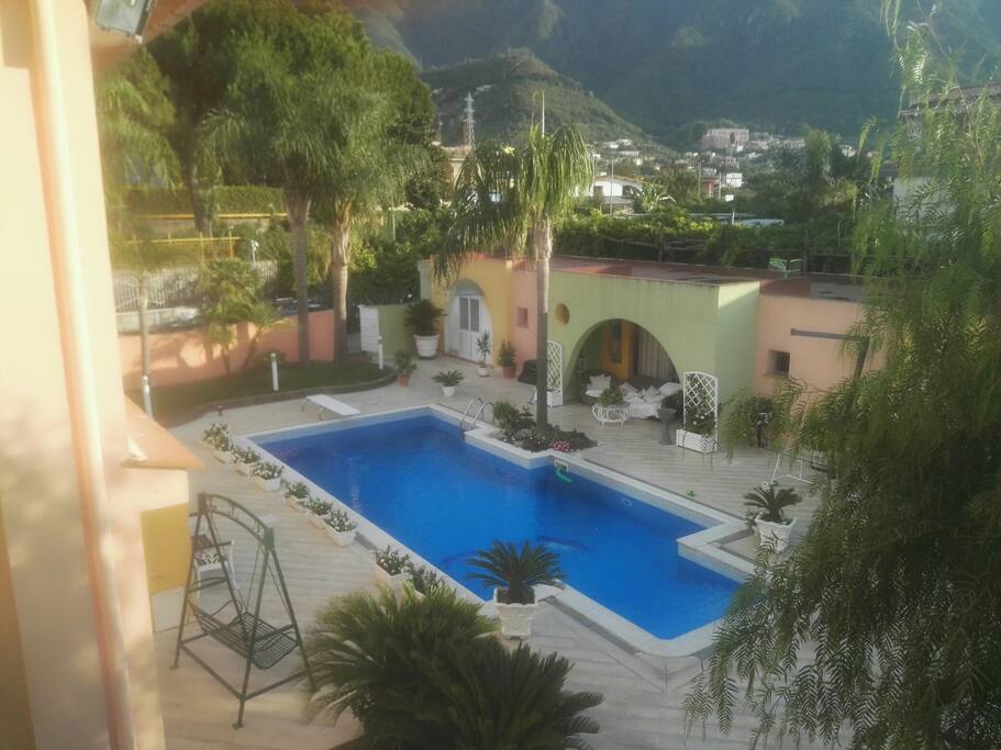 Vista piscina dal proprio appartamento