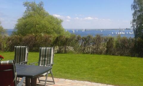 Vacation home right on the Müritz