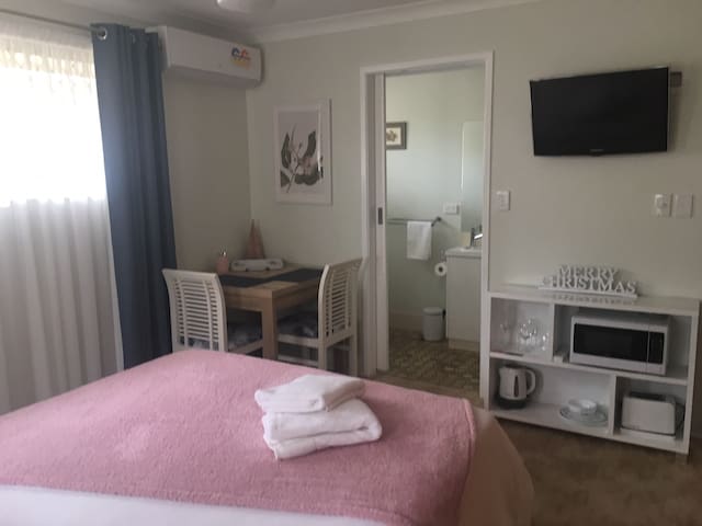 Airbnb Toowoomba Holiday Rentals Places To Stay