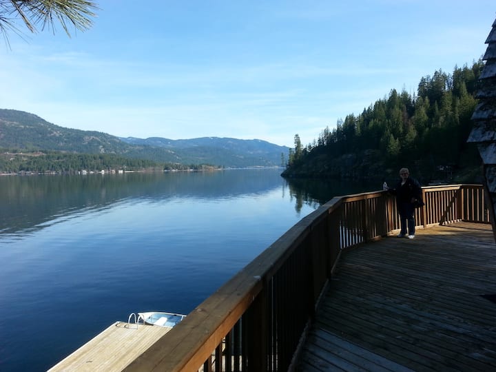 Christina Lake Front Paradise Cabins for Rent in Christina Lake