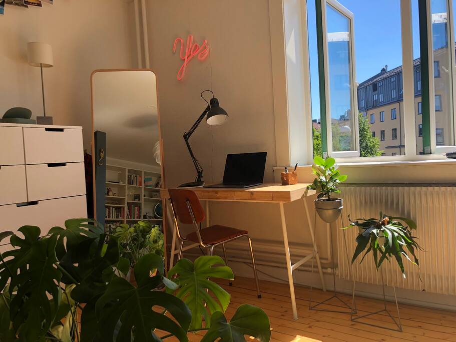 Desk is temporarily removed but there is a table in the kitchen that you can use as a workspace.
