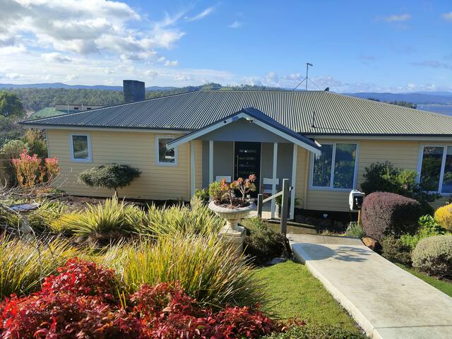 Faithfull Cottage, Tamar Valley