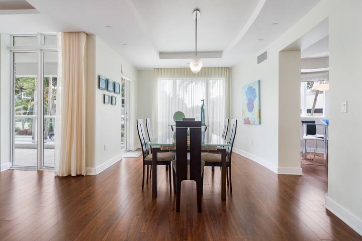 EXTRAORDINARYBeach Resort, location, amenities BIG gallery image 4