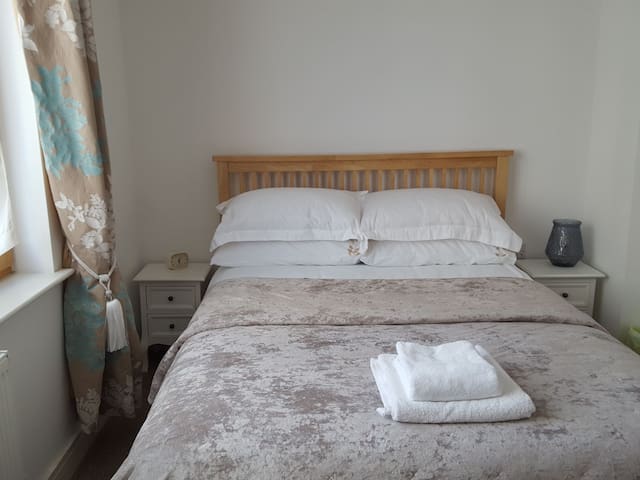 Cosy double room with private bathroom