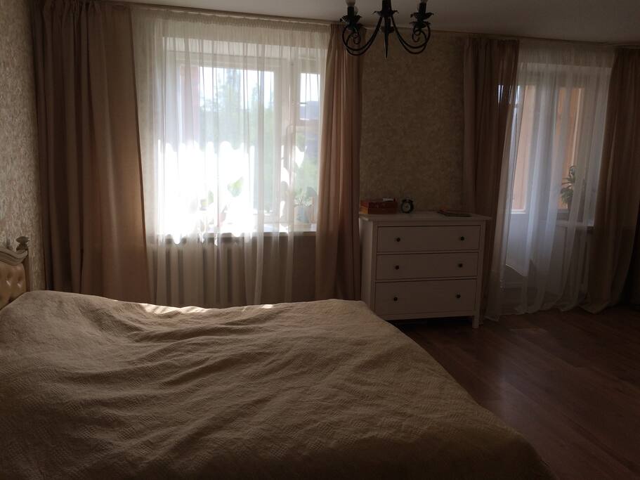 Первая спальня