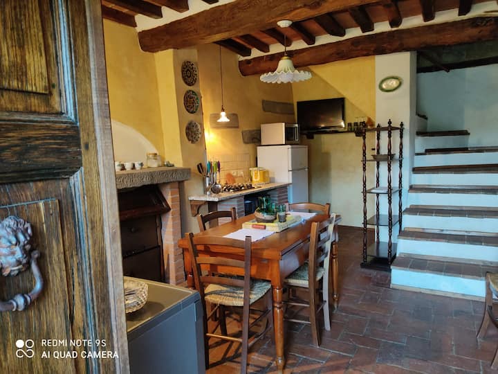 Rosemary House: Stone Cottage & Valley Views - Bagni di Lucca