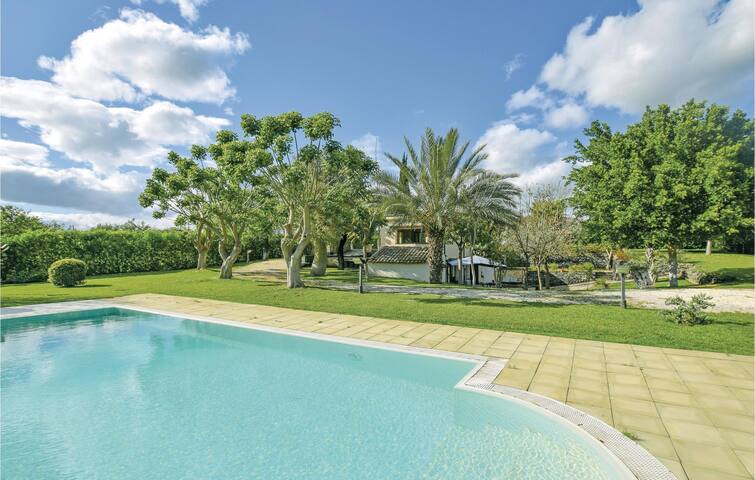 Airbnb Sferro Vacation Rentals Places To Stay