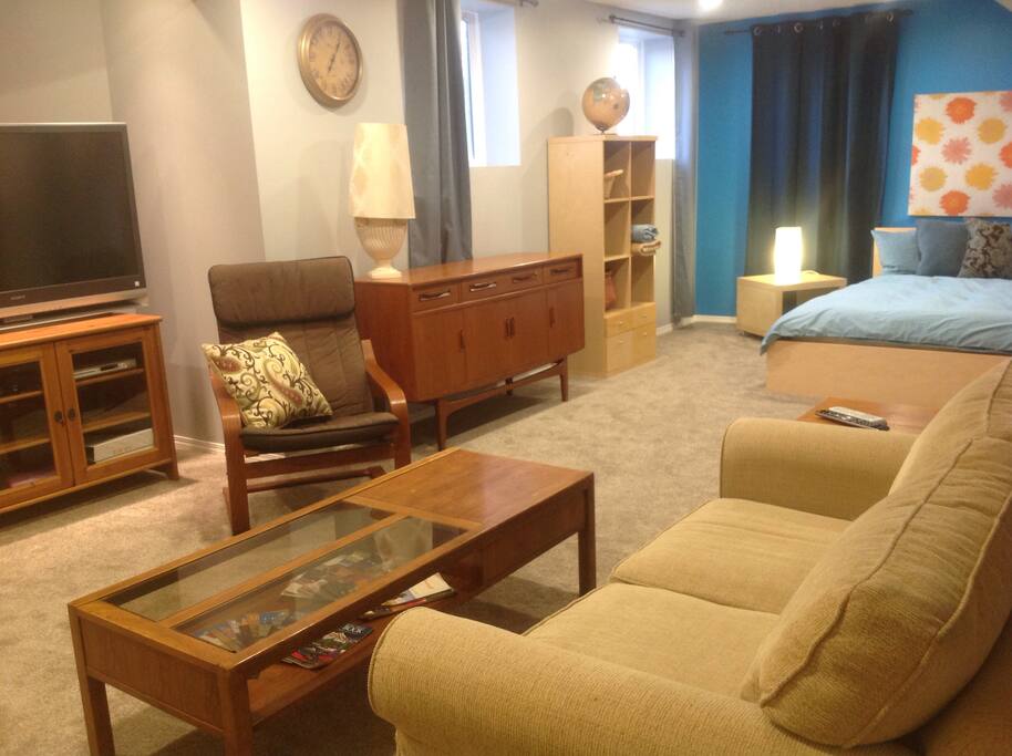 TV / Lounge area