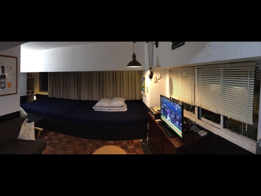 INDOOR VIEW.