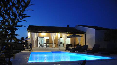 Beautiful Villa Toni with private pool