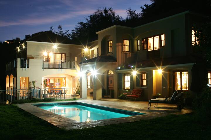 Constantia Hill Villa