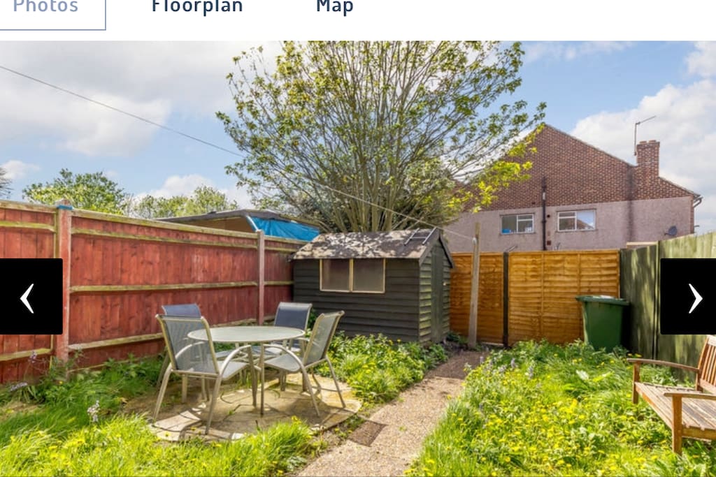 Back private garden