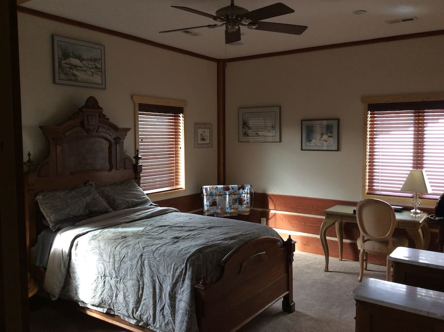 Guest bedroom 1