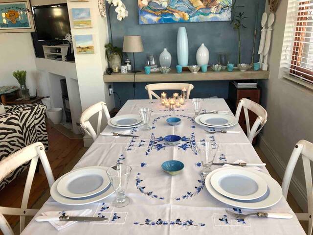 Lovely sea view apartment in Green Point gallery image 3