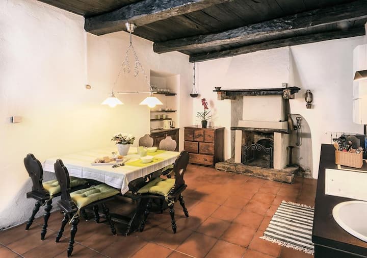 Casa Beatrice a Pella Lago d'Orta Houses for Rent in Pella, Piemonte