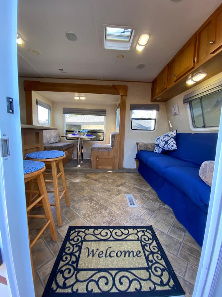 Casa Del Sol Rv W/private Jacuzzi & Outdoor Space - San Dimas, CA