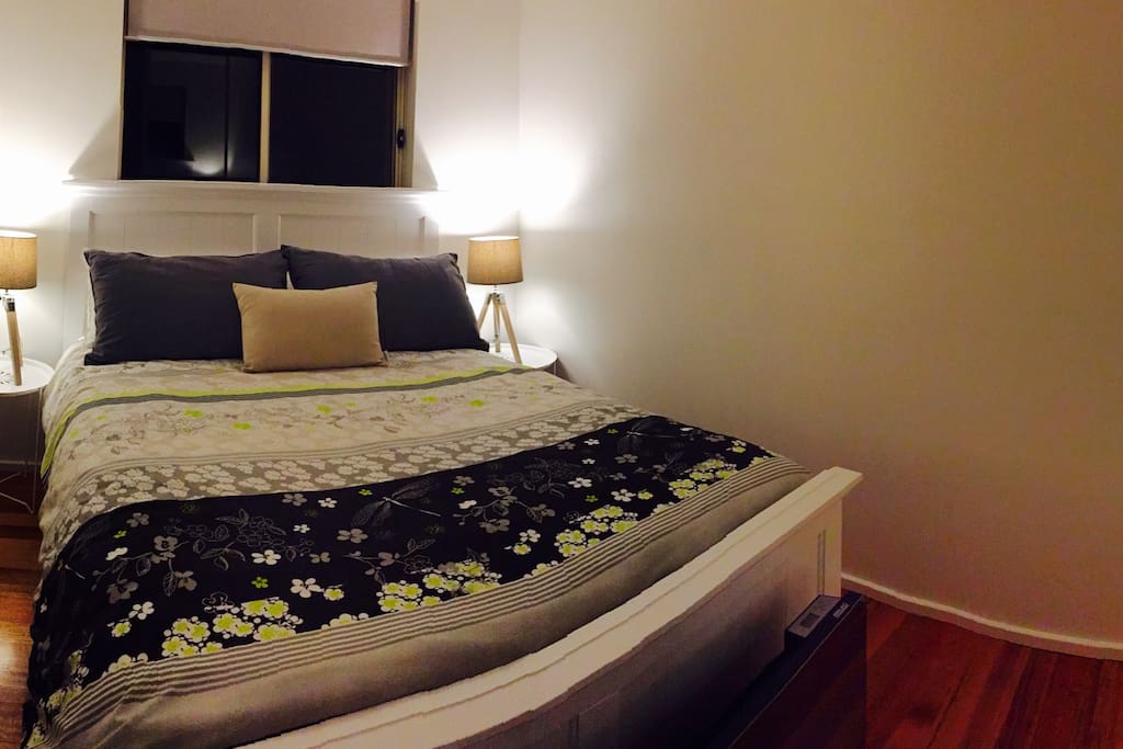 2nd bedroom with double bed.