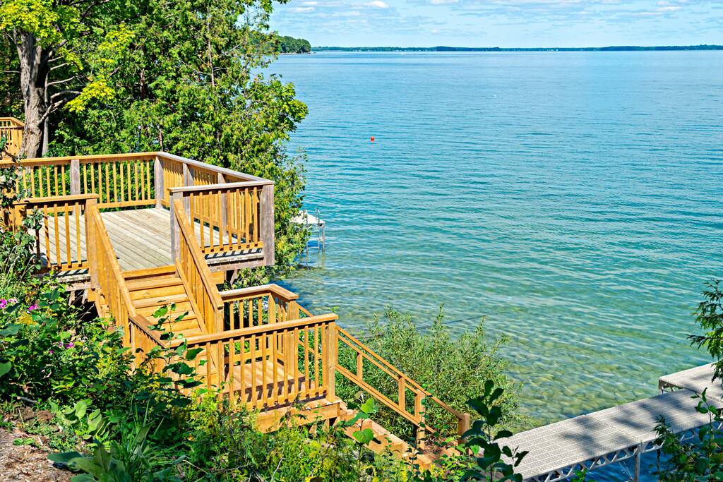 Dock