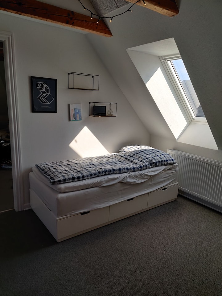 Repos with a sleep area