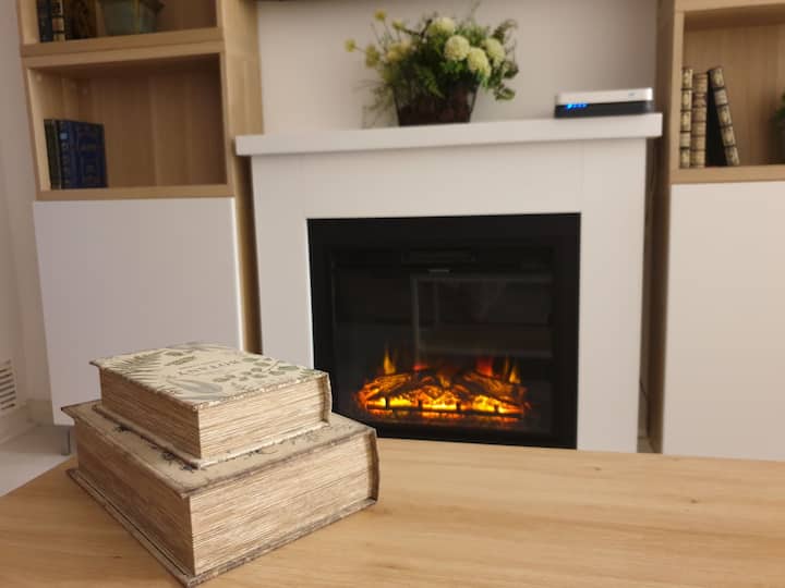 Убаво катче пред каминот 