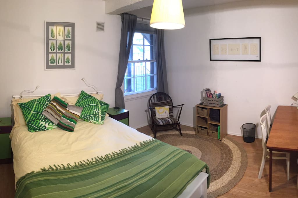 Large double bedroom