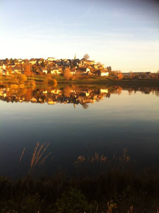 le lac de la Tour d'Auvergne