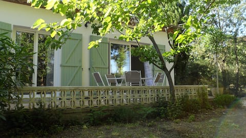 La Salsepareille Gîte 6 pers. with air conditioning & garden