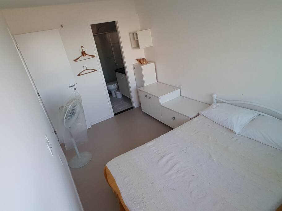 Suite 1