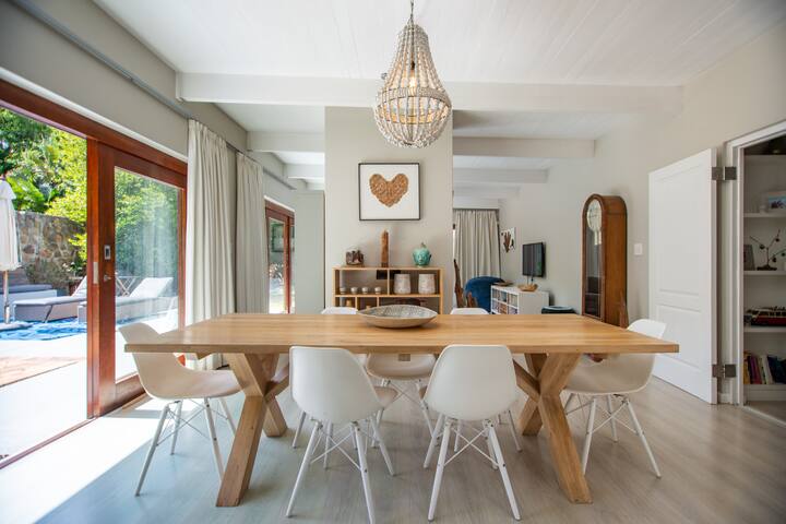 Bright & Spacious Hout Bay Home With Natural Tones