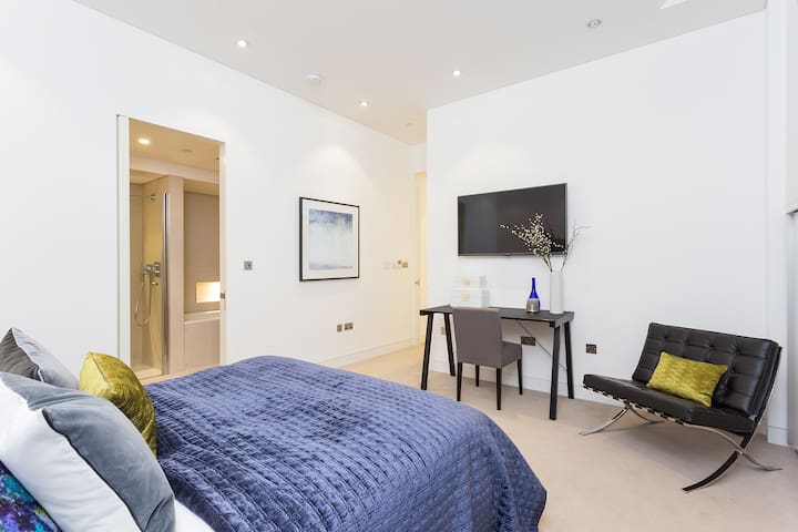 Luxury 3BR Family Retreat in Marylebone gallery image 3