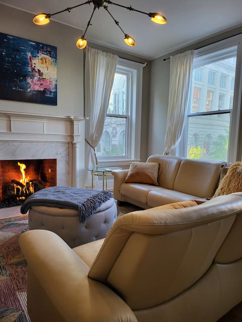 Historic Guilded Age  Mansion with Fireplace
