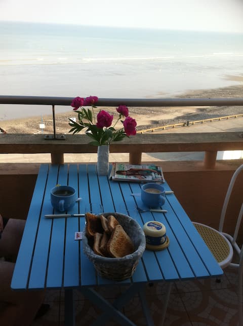 Top performing Airbnb: The balcony overlooking the sea in Ault