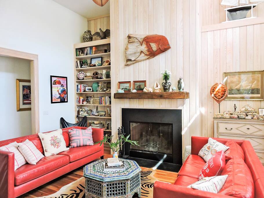 Big Daffodil living room