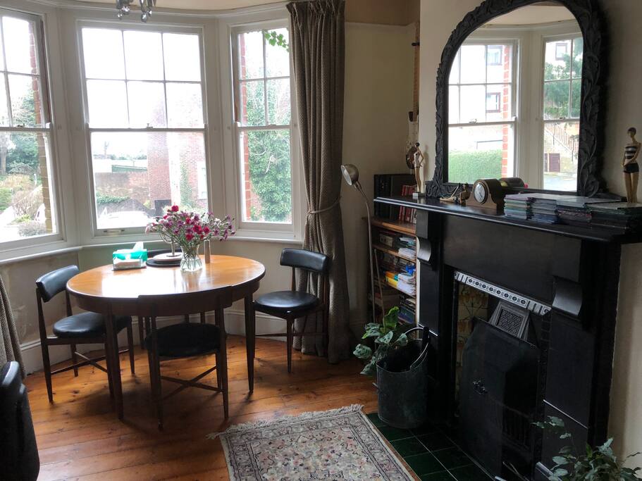 Open plan dining in style