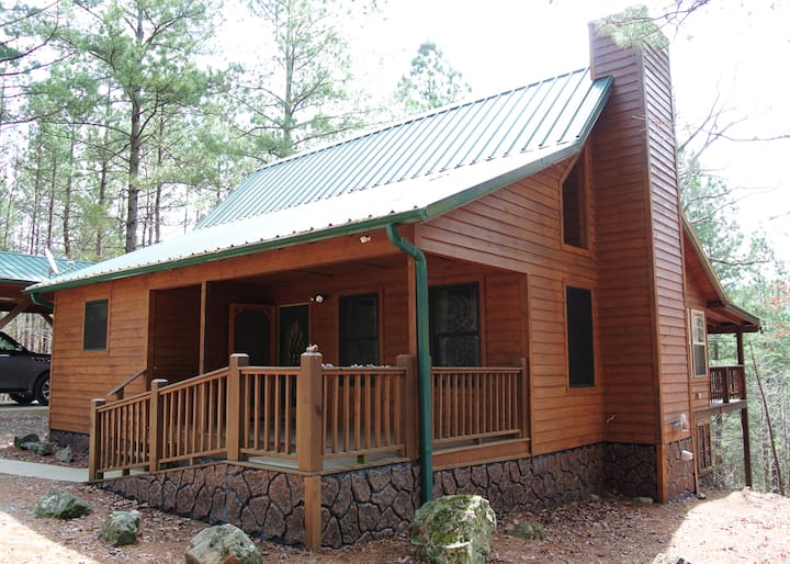 Pine Ridge Cabin Cabins for Rent in Mount Ida, Arkansas, United States