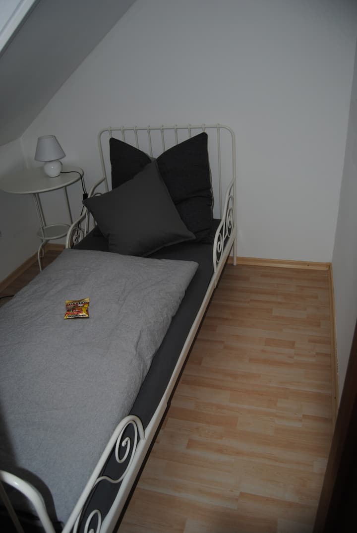 media habitación arriba