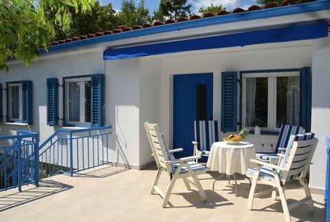 Seaside Summer House "Primorkica"