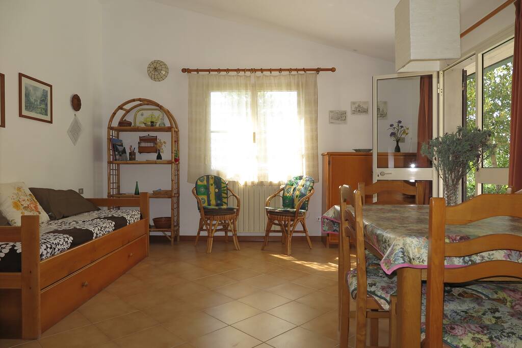 Soggiorno con divano letto