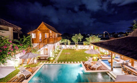 -HOT DEAL- Seminyak BEACH new 6BR VILLA 16Pax