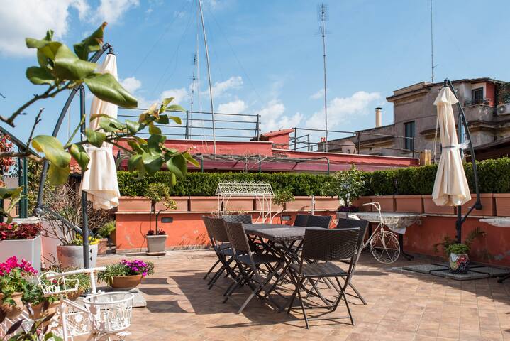 Restart Roof top Views – Colosseum – Torlonia gallery image 3